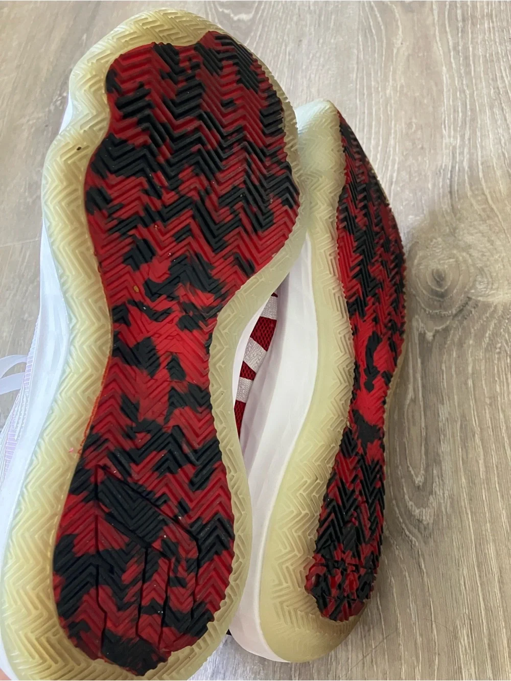 Adidas Dame 6
